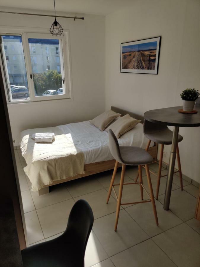Appartement Mémorial-Sleep In Normandie à Caen Extérieur photo